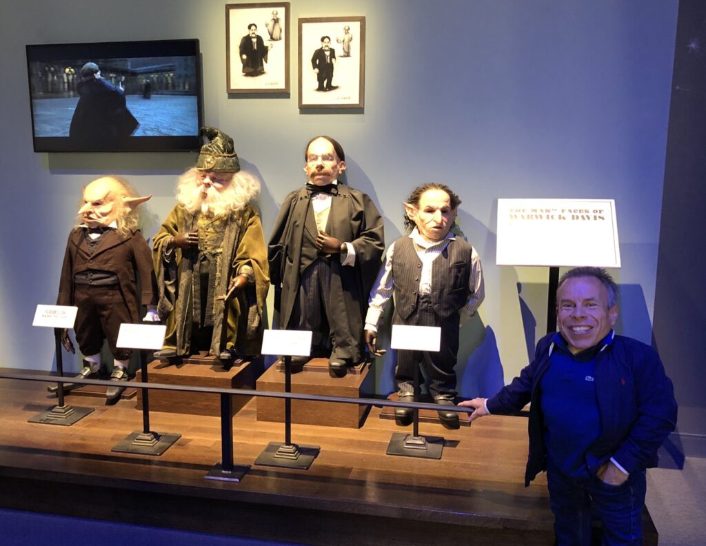 Harry Potter: Warwick Davis torna in cattedra nella serie HBO 3 6v81i8cnkuh61