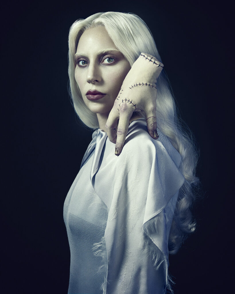 Mercoledì: prima foto di Lady Gaga nel cast della stagione 2 nei panni di un nuovo e misterioso personaggio 1 GzwmrbRXAAAoUJ