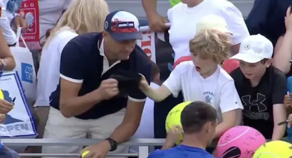 Il cappellino conteso agli US Open: CEO Polacco sotto assedio mediatico per il "furto" avido a un bambino 1 ceo polacco ruba cappello us open